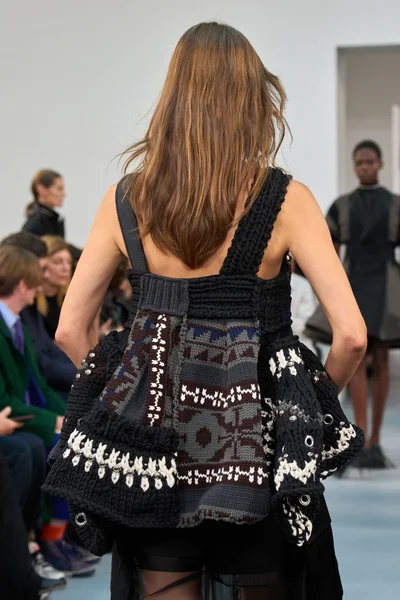 Look 33